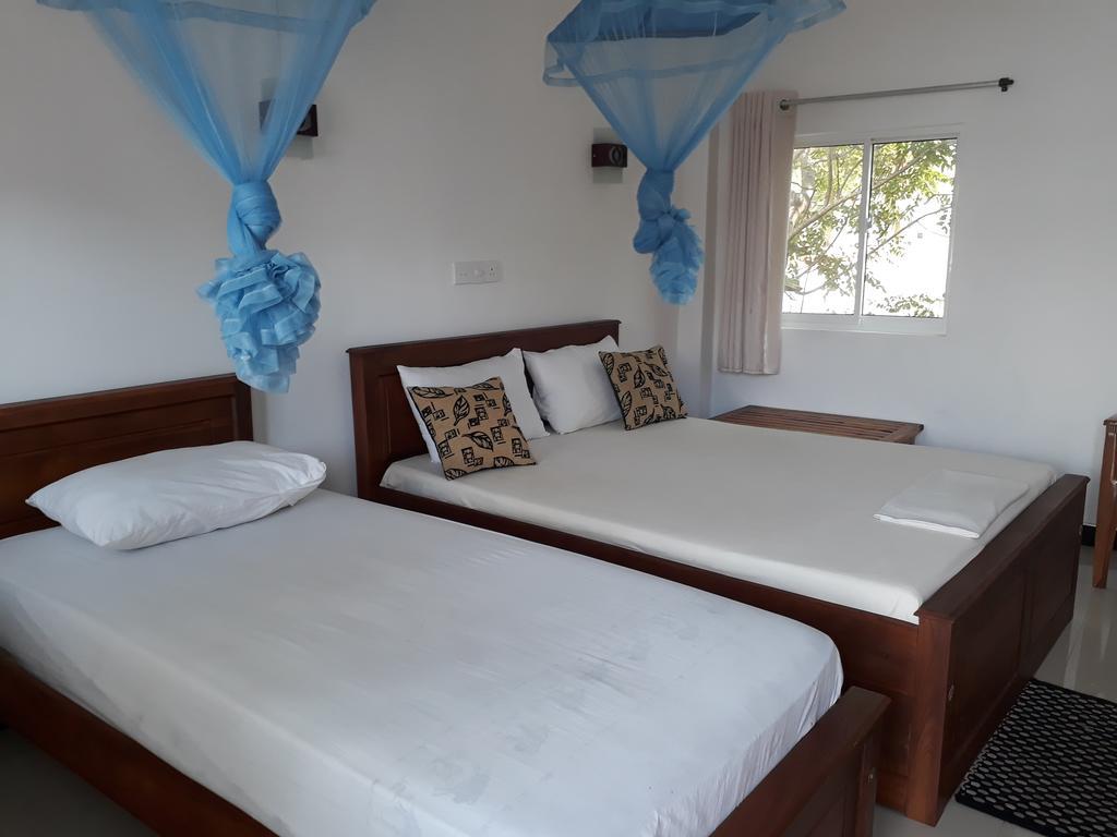 Anna Tourist Inn เนกอมโบ ภายนอก รูปภาพ